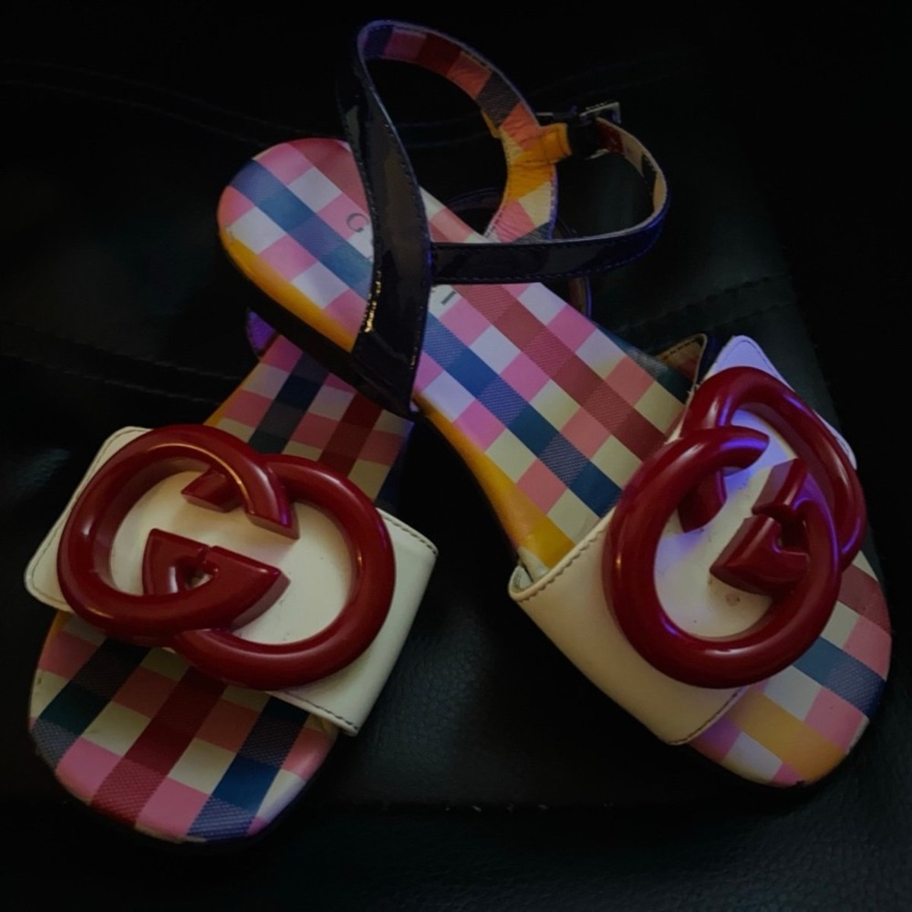 Toddlers Gucci Size 9 Sandals